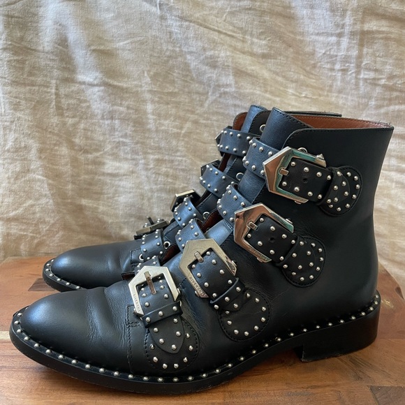 Givenchy Buckle studded ankle Boot - Picture 9 of 9